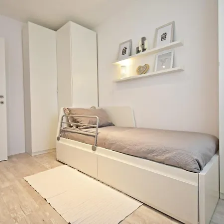 Martha Apartment *